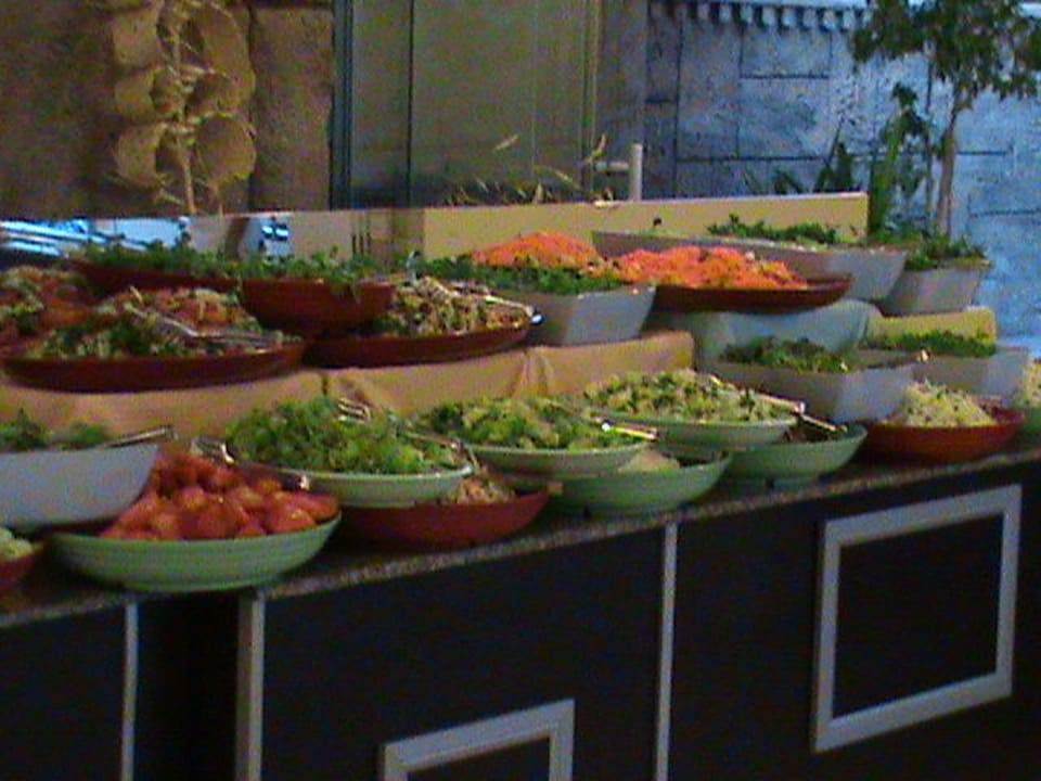 Verschiedene Salate Hotel Club Tess