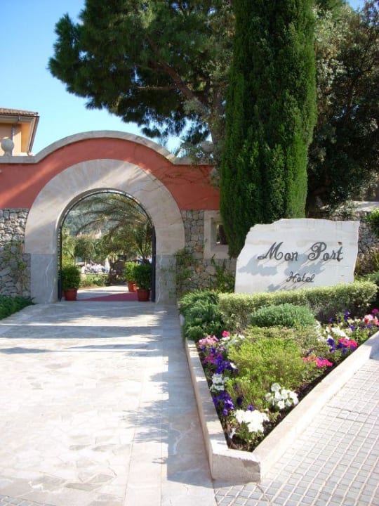 Eingang des Hotel Mon Port Mon Port Hotel & Spa