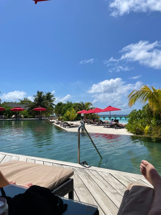 Pool NH Collection Maldives Havodda Resort