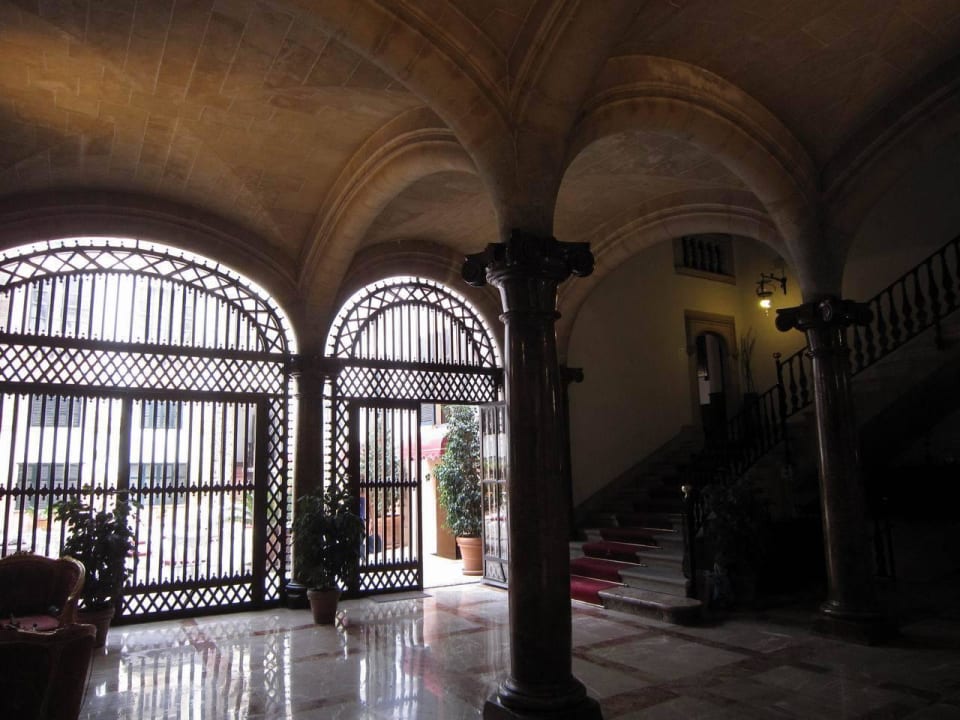 Lobby Hotel Born