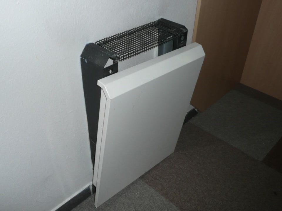 Defekte Heizungsabdeckung Center Parcs Park De Haan