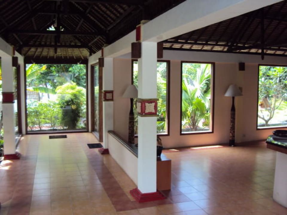 Rasa Seni Hotel Eingang Rasa Seni Hotel Resort