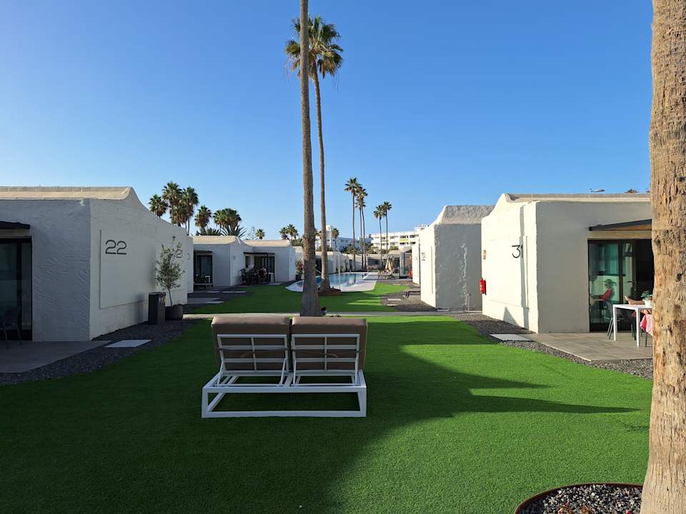 Gartenanlage Hotel Tajaraste