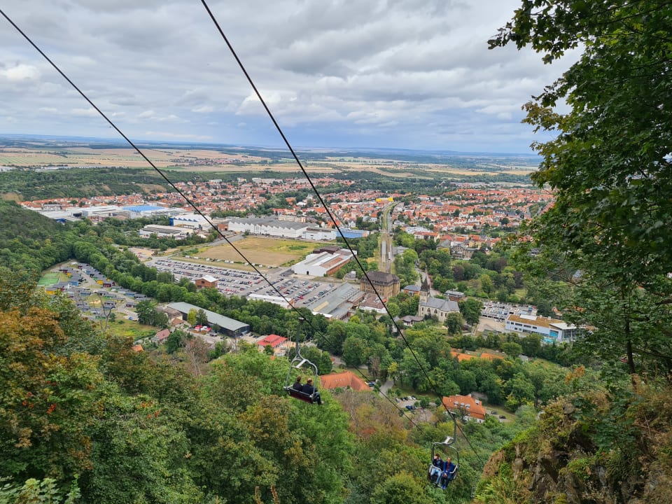 Ausblick AKZENT Berghotel Rosstrappe