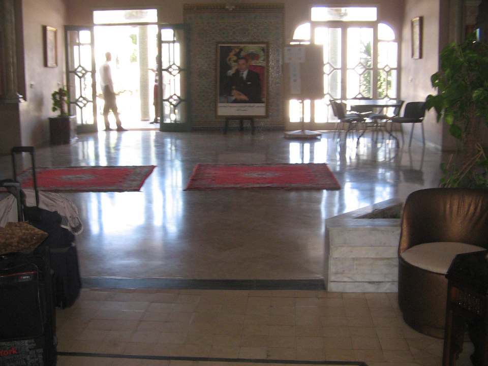 Halle Hotel Le Tivoli