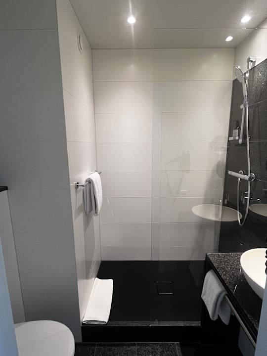 Zimmer Motel One Magdeburg