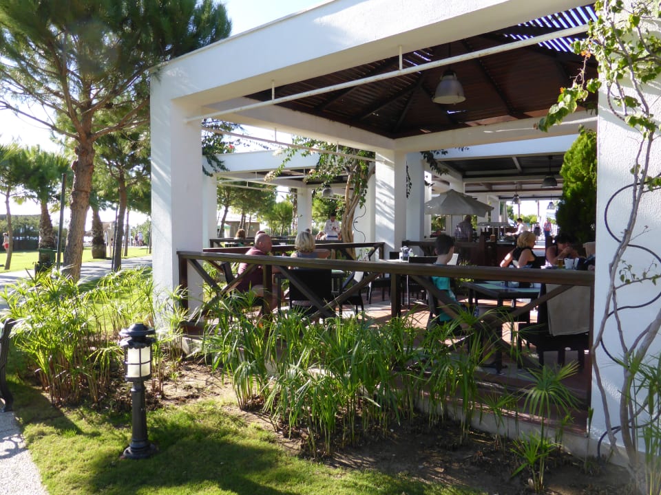 Le snack au bar piscine Voyage Belek Golf & Spa