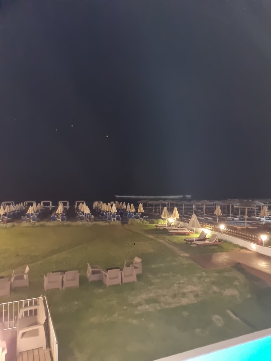 Strand HARPIN Happy Days Beach Hotel