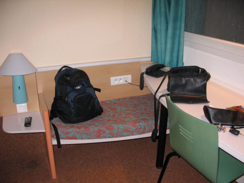 Zimmer Hotel Ibis Mulhouse Bâle Aéroport