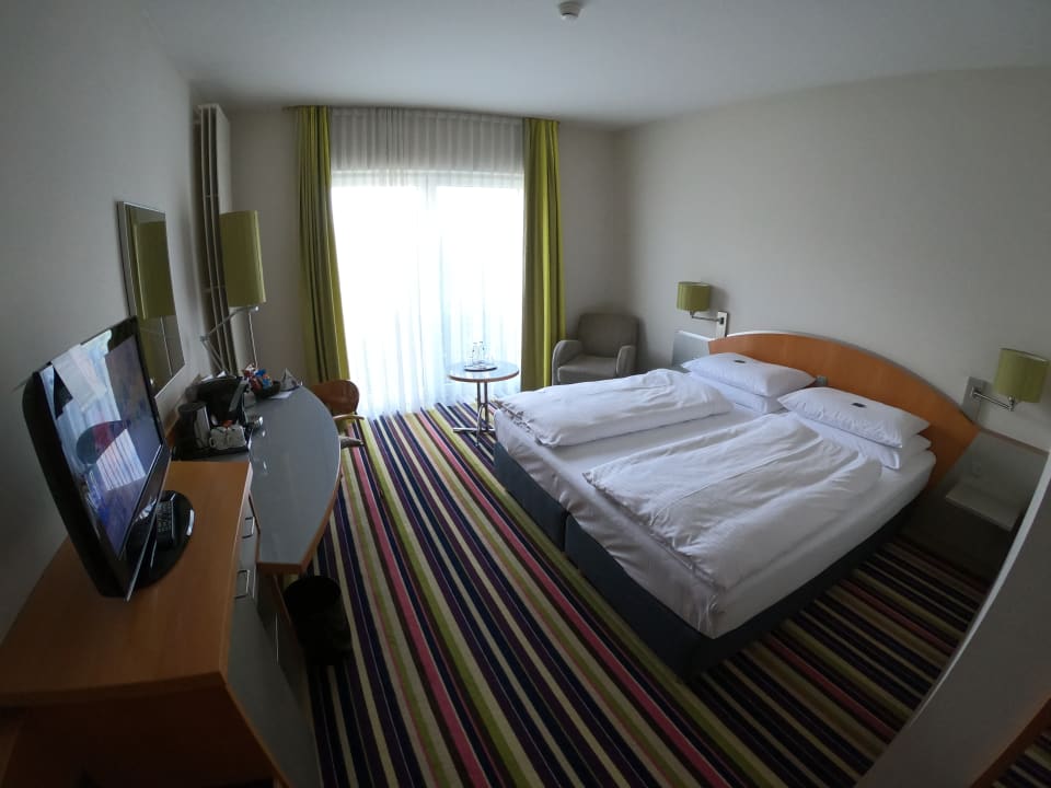 Zimmer H+ Hotel Köln Hürth