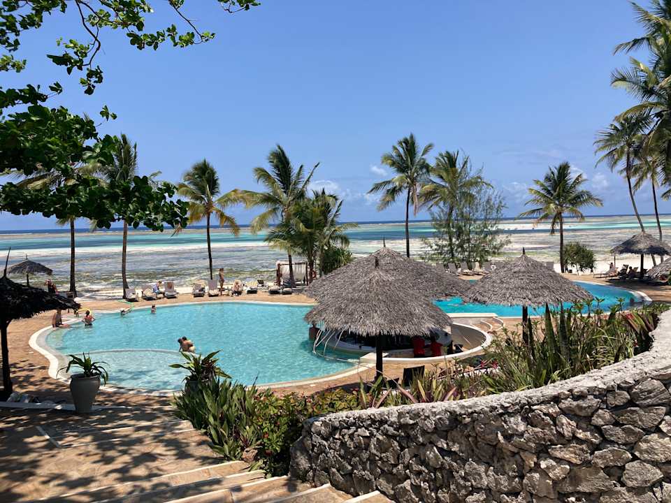 Pool Karafuu Beach Resort & Spa