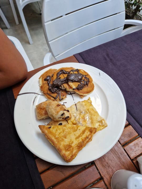 Gastro Well Palace Side