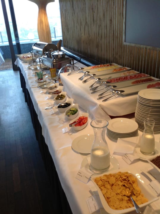 Frühstück auf der Stein Terrasse Hotel Stein