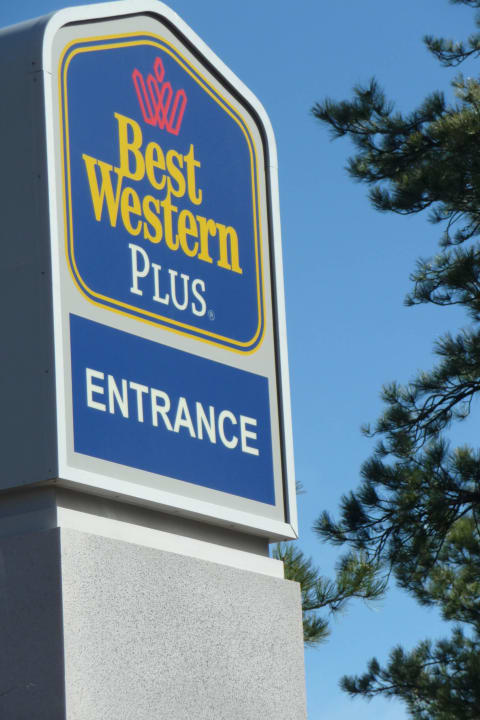 Einfahrtsschild Best Western Plus Hotel Inn of Williams