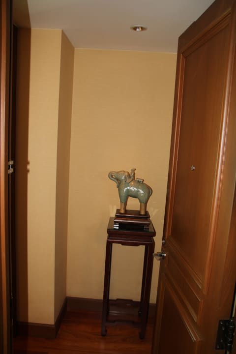 Eingang Hotel The Peninsula Bangkok