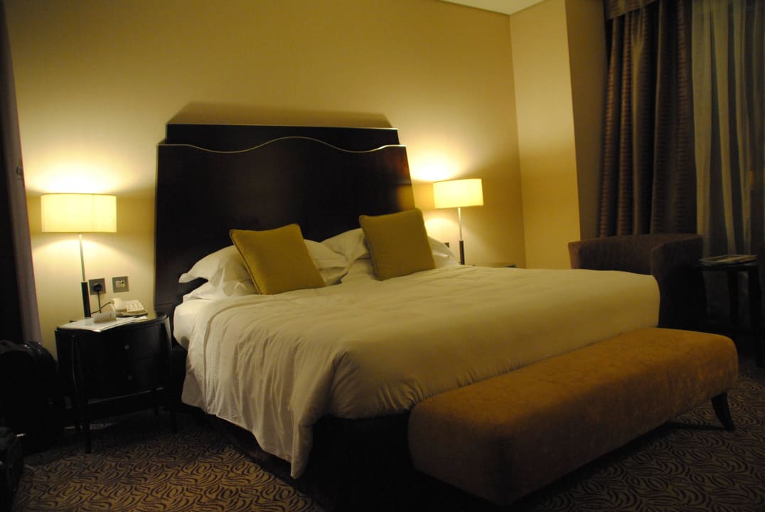 Bed Rose Rayhaan by Rotana