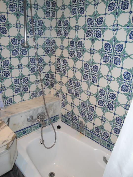 Badewanne Zimmer 712 Hotel El Mouradi Skanes Beach