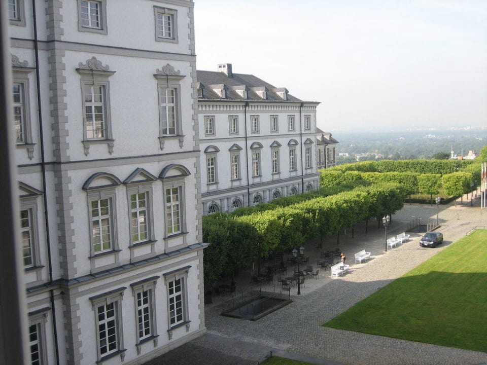 Blick von unserem Fenster Althoff Grandhotel Schloss Bensberg
