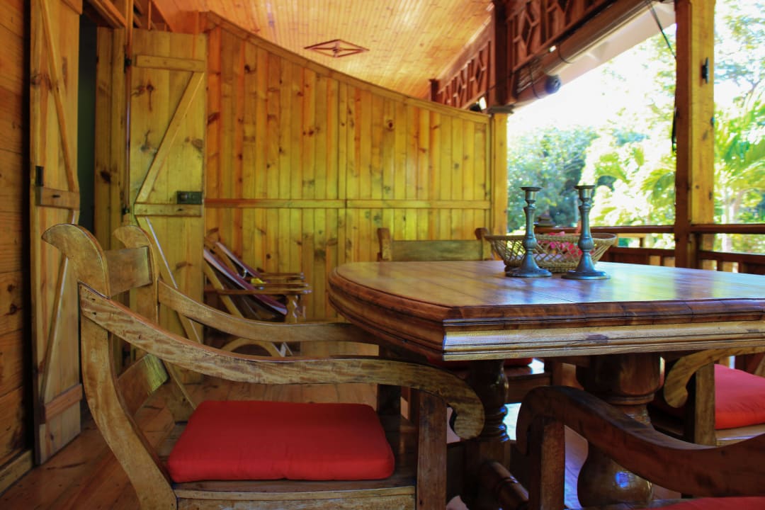Veranda Kokoleo Bois d'Amour Guesthouse