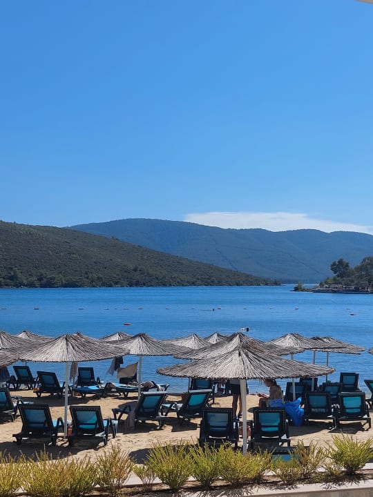 Strand Green Bay Resort & Spa