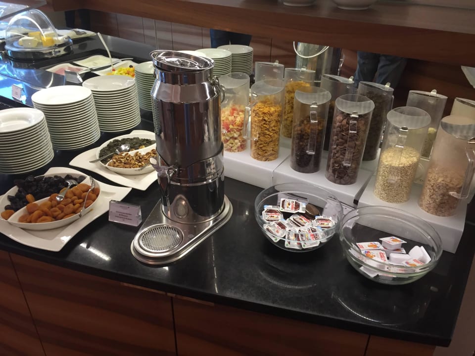 Frühstücksbuffet ARCOTEL Castellani Salzburg