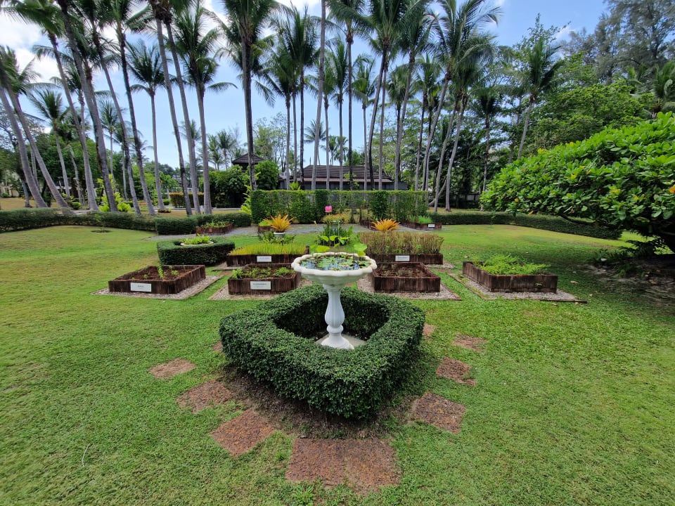 Gartenanlage Dusit Thani Krabi Beach Resort