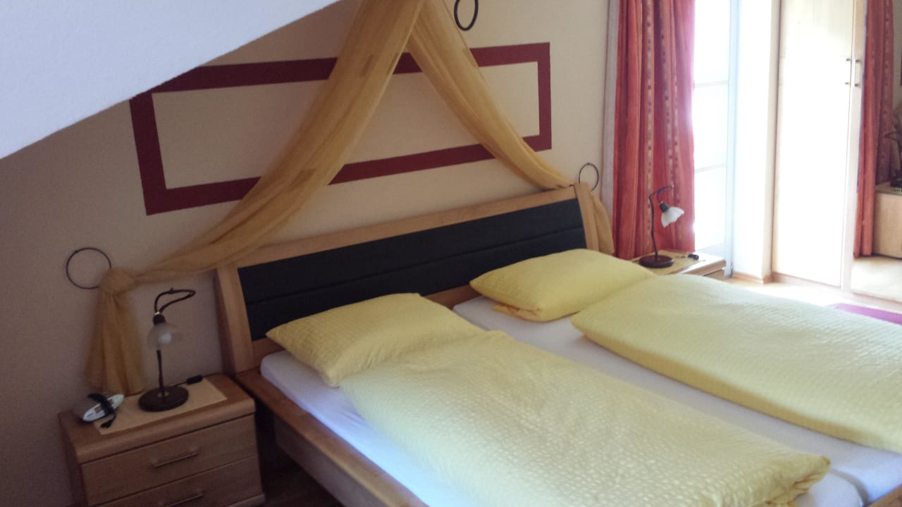 Schlafbereich Landgasthof Hotel Zum Hirschenstein