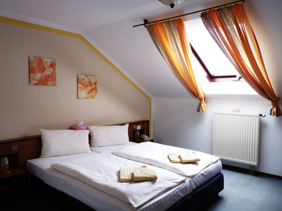 Hotelzimmer  Hotel Zur Kanone