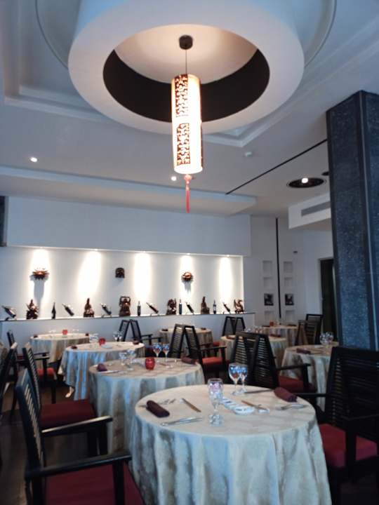 Gastro Premier Le Reve Hotel & Spa