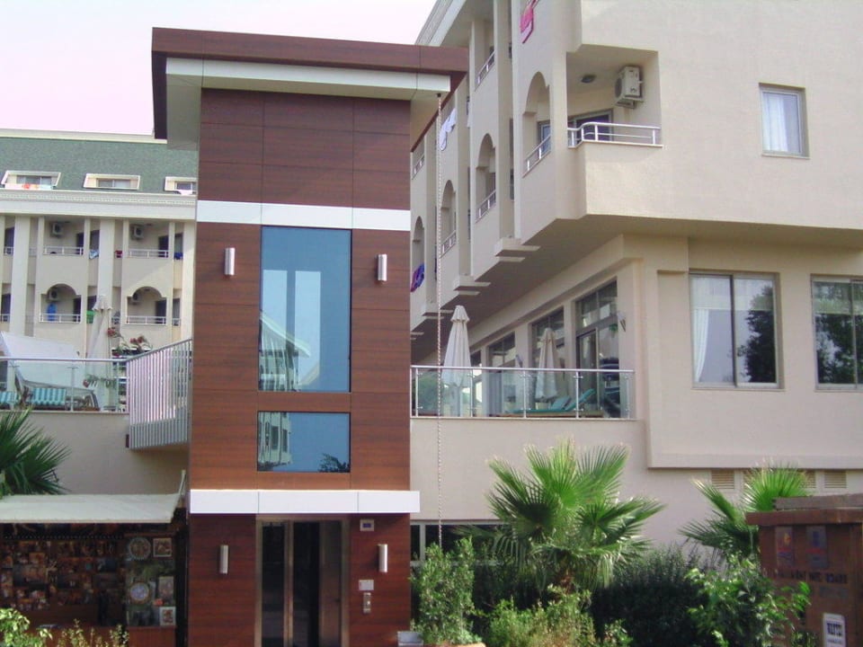 Aufzug Calimera Hane Garden