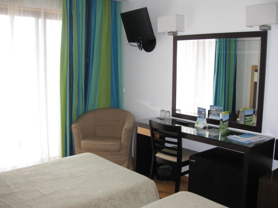 Zimmer Antillia Hotel Apartments