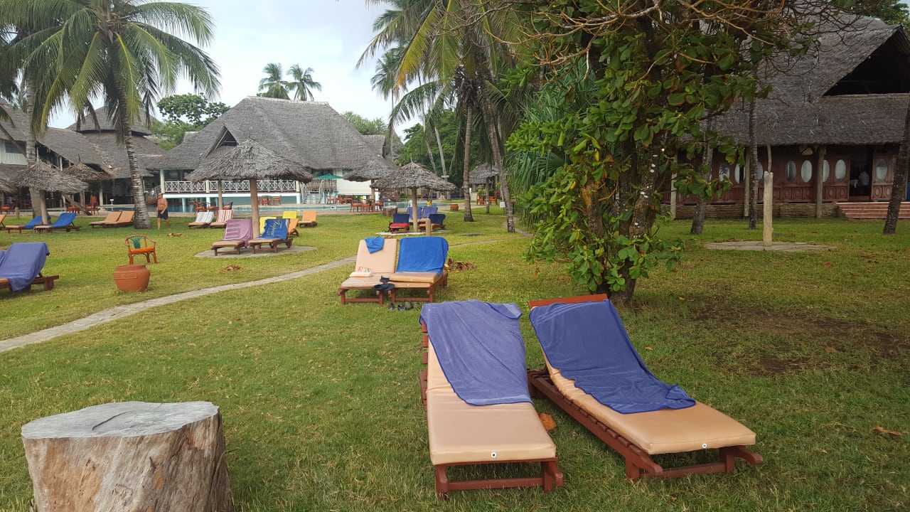 Gartenanlage Neptune Village Beach Resort & Spa