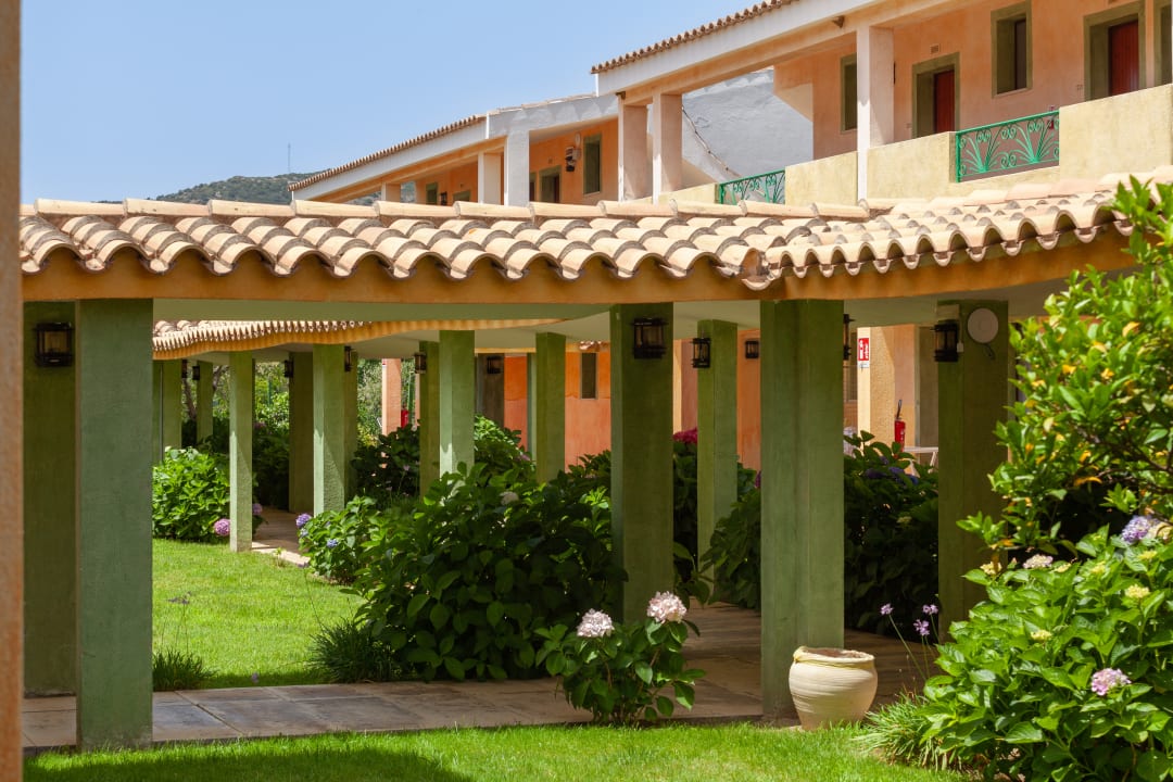 Außenansicht iH Hotels Villasimius Le Zagare Resort