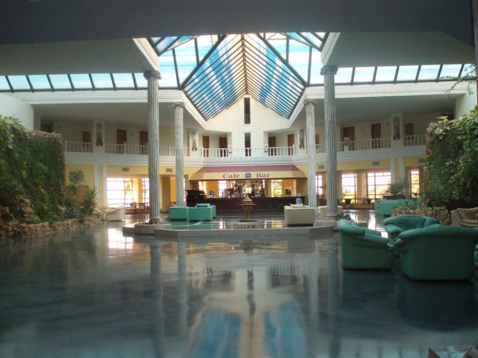 Lobby Hotel The Holiday Resort