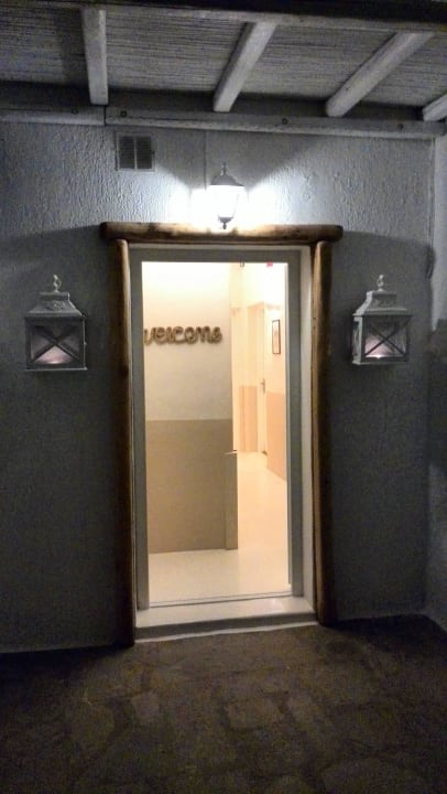 Eingang zu einigen Zimmern La Stella Stay