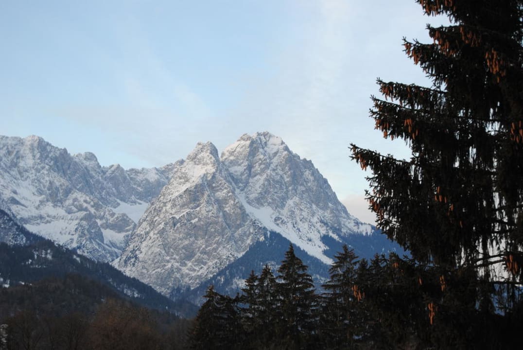 Zugspitze und Waxenstein Hotel Zugspitze