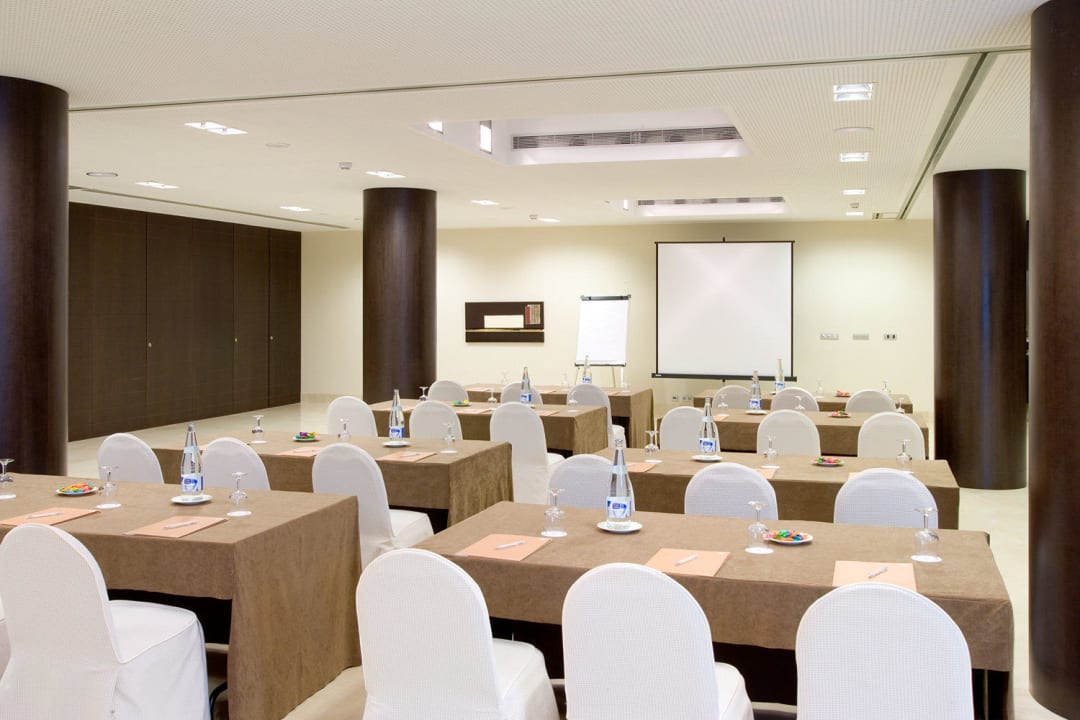Ganges Meeting Room NH Sants Barcelona