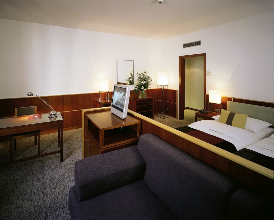 Guest Room K+K Hotel Maria Theresia