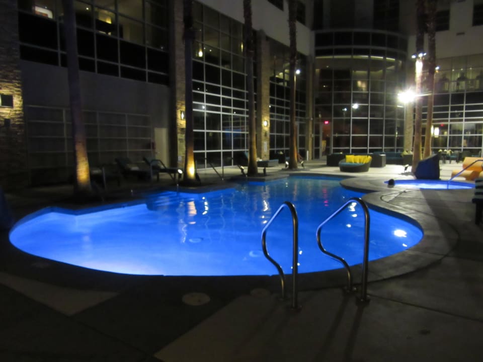 Poolanlage Hotel Renaissance by Marriott Las Vegas