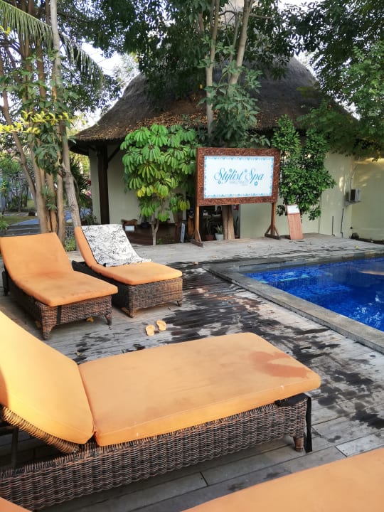 Pool Aston Sunset Beach Resort Gili Trawangan