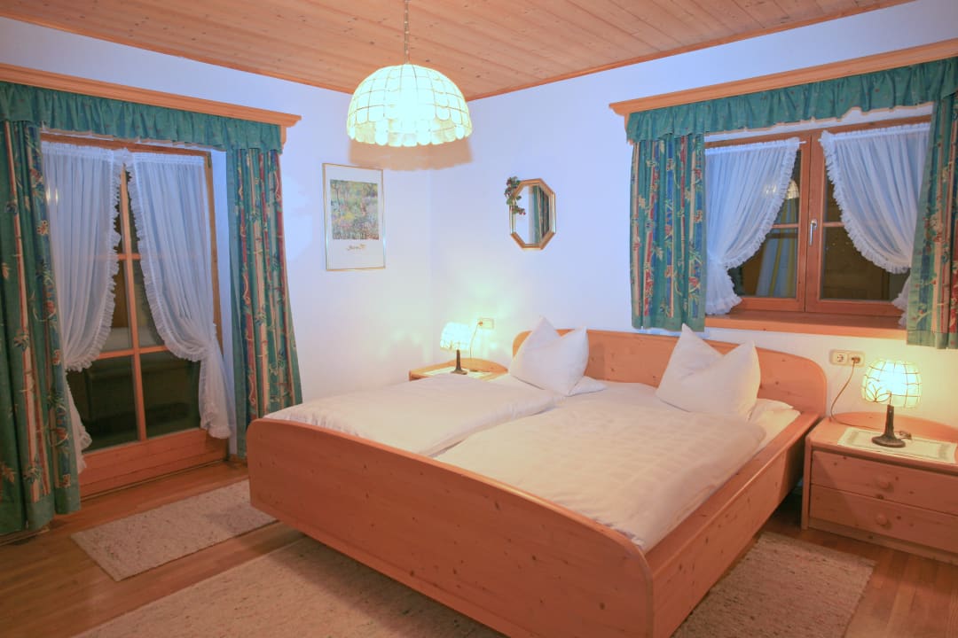 Zimmer Gästehaus Gschwendtner