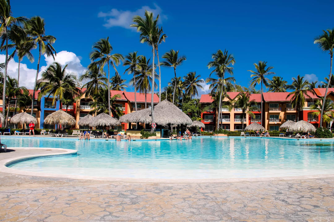 Poolbar Punta Cana Princess All Suites Resort & Spa