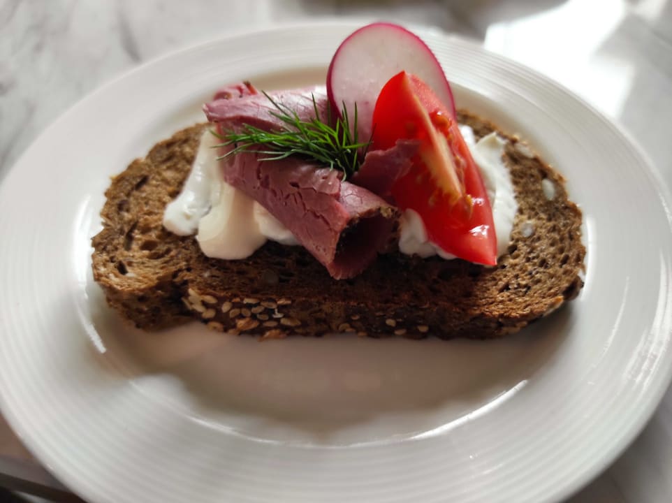 Gastro Acanthus Cennet Barut Collection