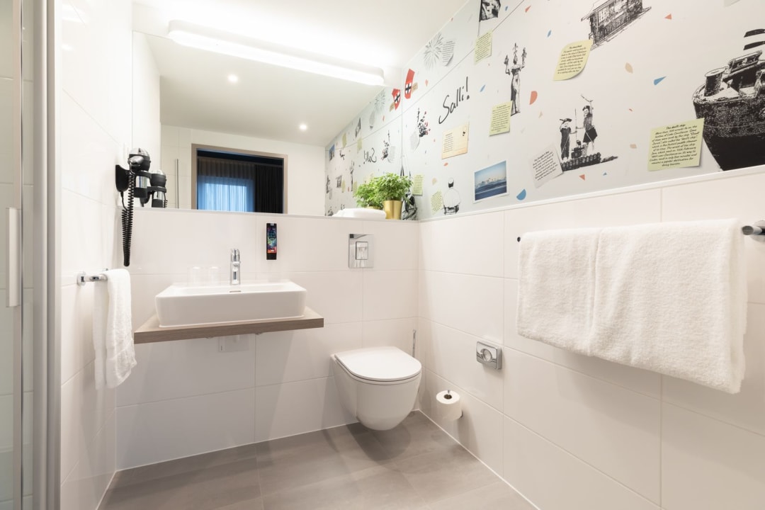 Zimmer Holiday Inn - the niu, Flower Konstanz