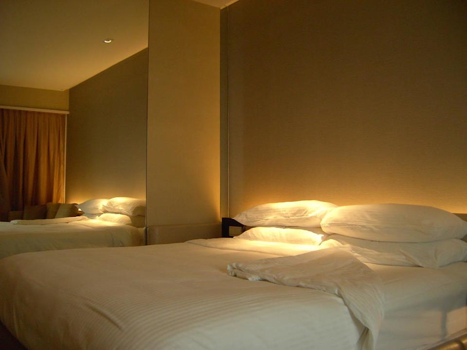 Deluxe twin towers room Hotel Traders Kuala Lumpur