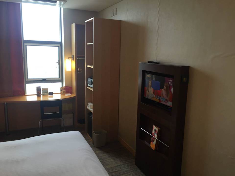 TV Hotel Ibis Ambassador Busan