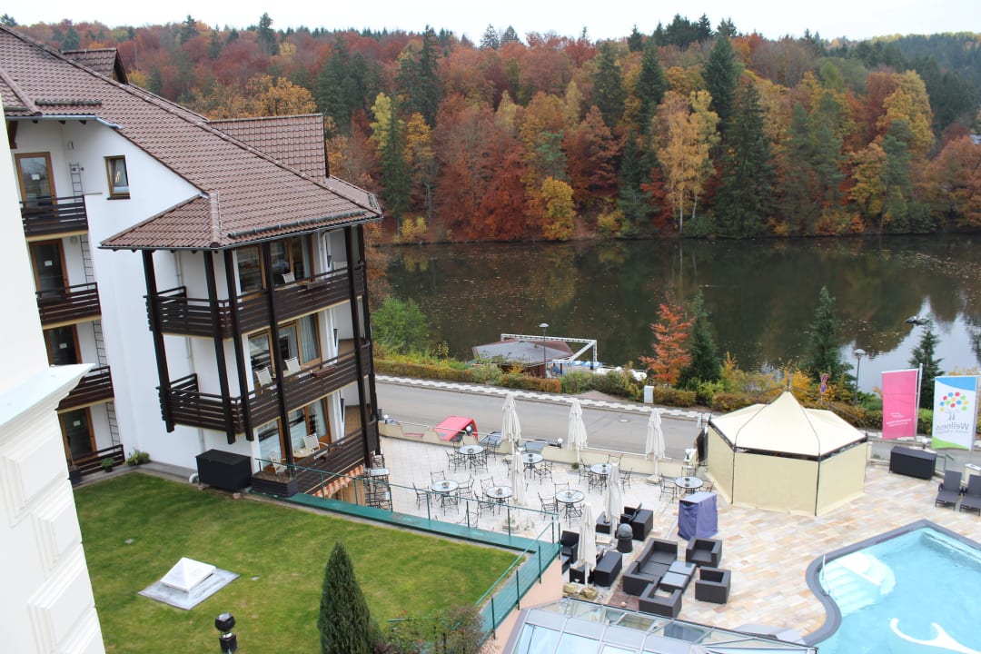 Wohnzimmerfensterausblick Royal Suite Romantischer Winkel RoLigio® & Wellness Resort