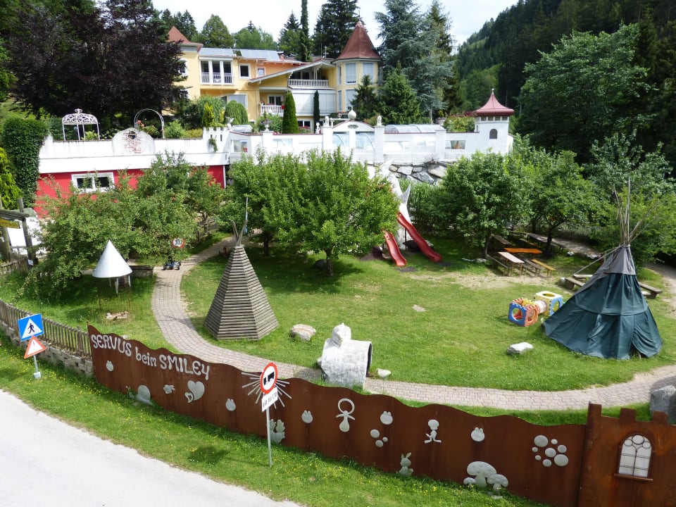 Garten Smileys Kinderhotel
