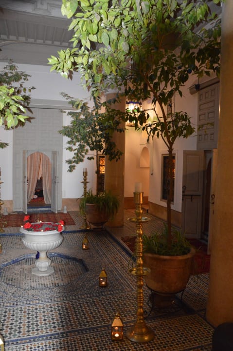 Le patio XIXeme et sa fontaine Hotel Dar Lalla F'dila