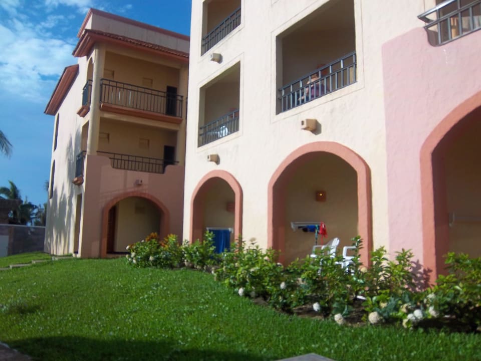 Blick zu den Beach rooms Sandos Playacar Beach Resort